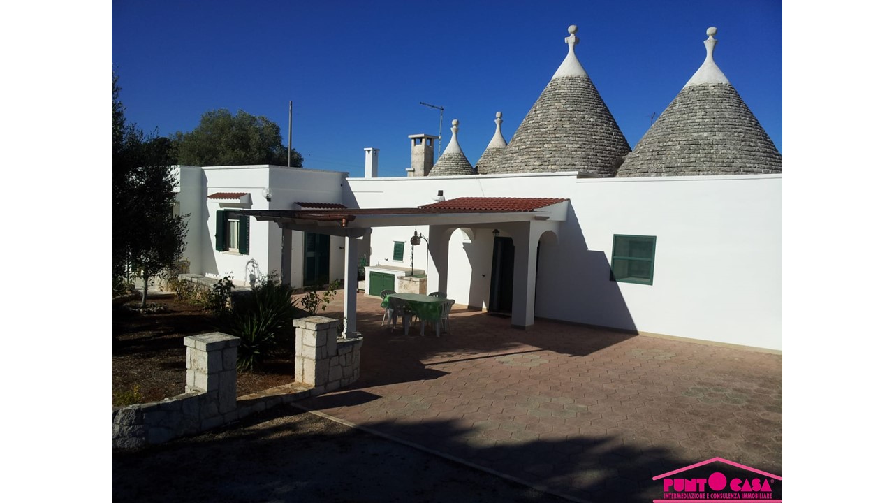 Cisternino, Trullo con Fabbricato